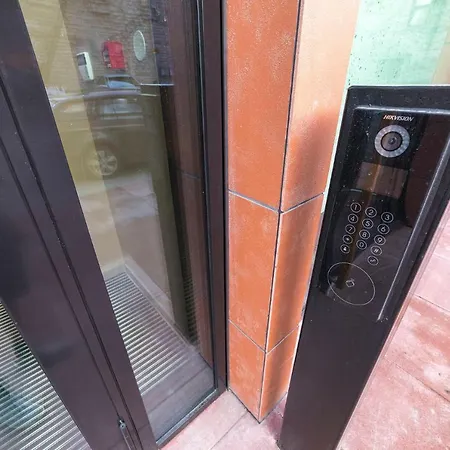 Апартаменти Modern Luxury In Centre